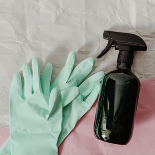  Cleaning spray bottle and cleaning gloves
